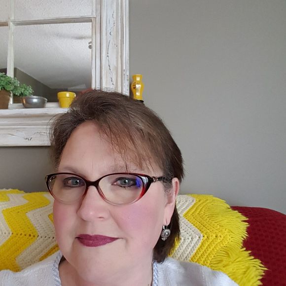 Meet your Posher, Nelda - Picture 1 of 1